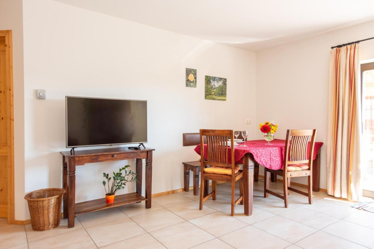 Ferienwohnung in ruhiger Lage, Garten - 1 SZ Pöllauberg Exterior foto
